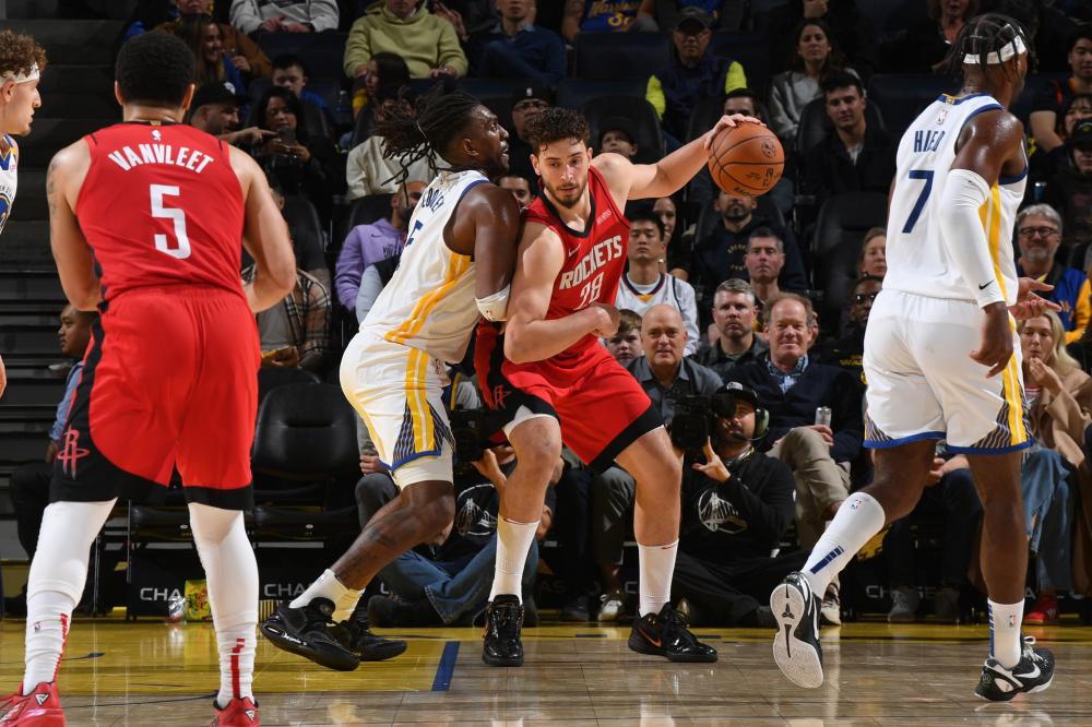 更暴露出他 更暴露出他