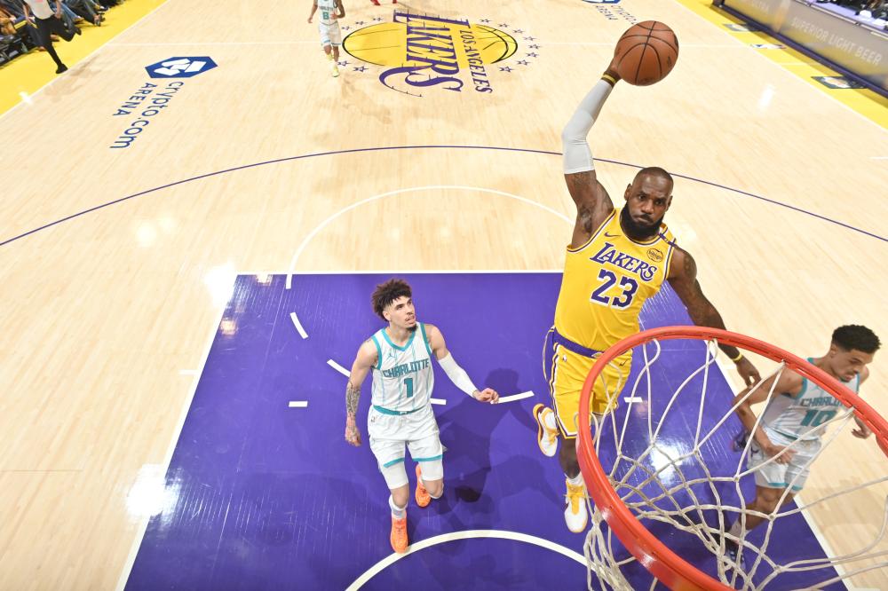 这与他在比 这与他在比