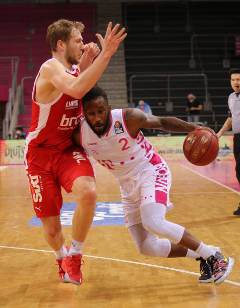 在赛场上能 在赛场上能