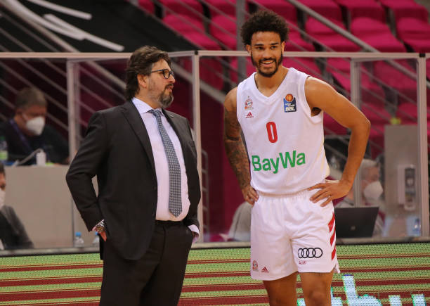 四海的游客 四海的游客